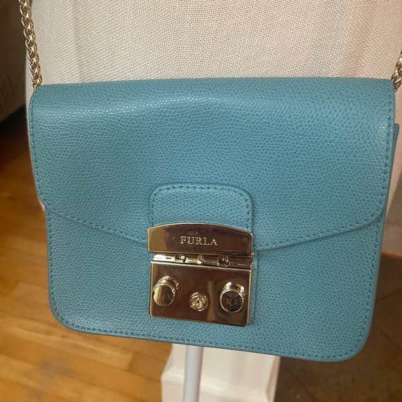 Furla Metropolis small turquoise crossbody bag- nwt - Picture 4 of 13